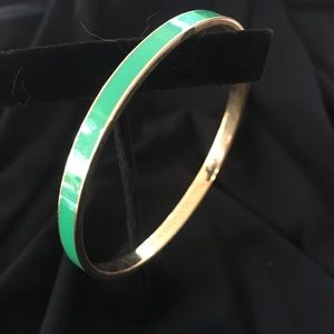 Kate Spade green bangle. Never worn.